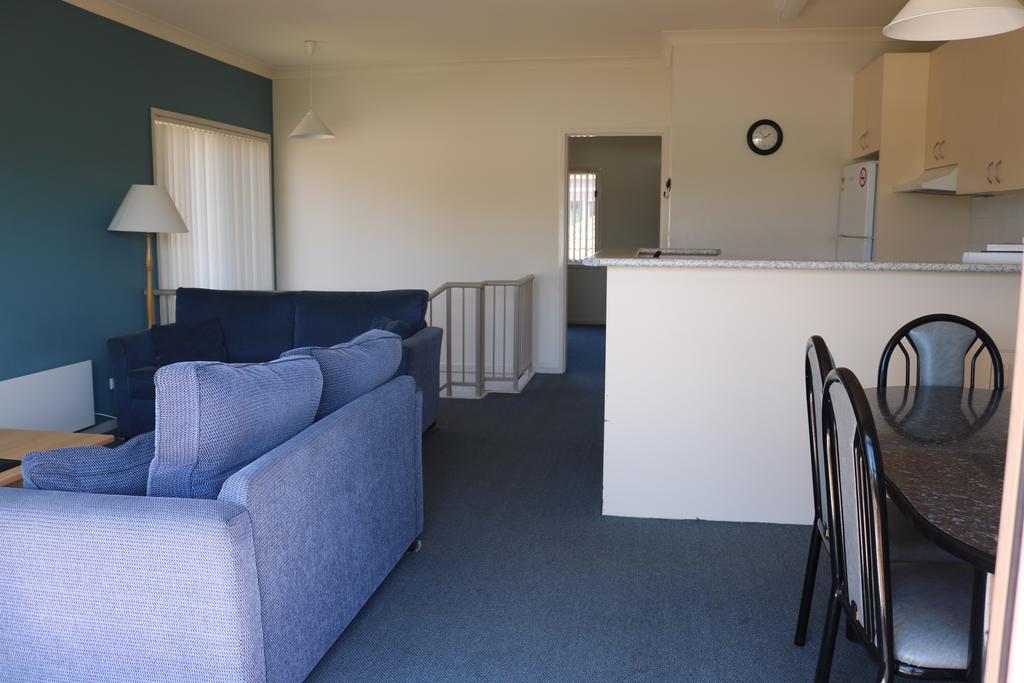 Beaches Apartments Merimbula Oda fotoğraf